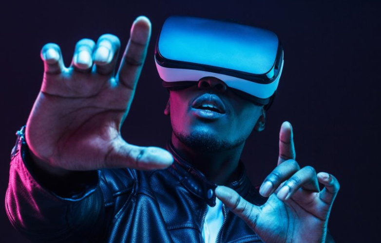 链游&ldquo;Meta universe master&rdquo;中文名字：元主，即将启航